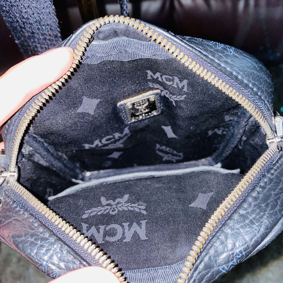 Sold!!Authentic MCM crossbody bag - Picture 8 of 9